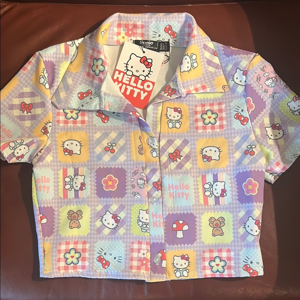 Hello Kitty Top size 8 NEW with Tag! Sanrio Red and Pink Button Down Shirt CUTE!